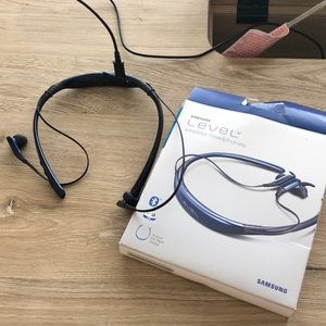 Basically new Samsung level u wireless headphones